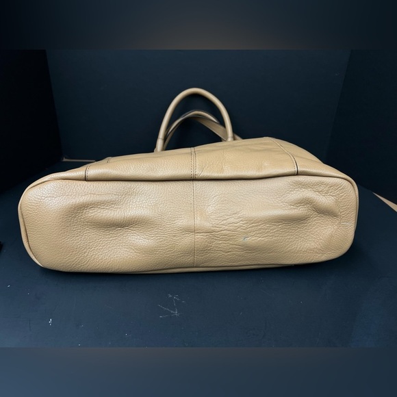 Aimee Kestenberg Tan Leather Tote Bag 15 x 12 x 5"Front Pocket Mag Closure NEW - Picture 11 of 15